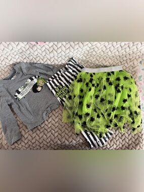 BeetlejuiceThree Piece Outfit - Gray Top, Black/White Striped Pants/tulle skirt